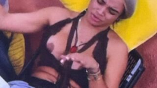 Crusta Titt sale de La Casa de AloFoke