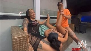 Entrevista a MIMI Kim y Sitgaughra en una cinta turística
