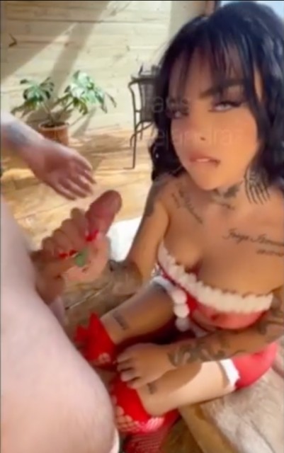 May Alejandra Sexo casero en Villa para los justos